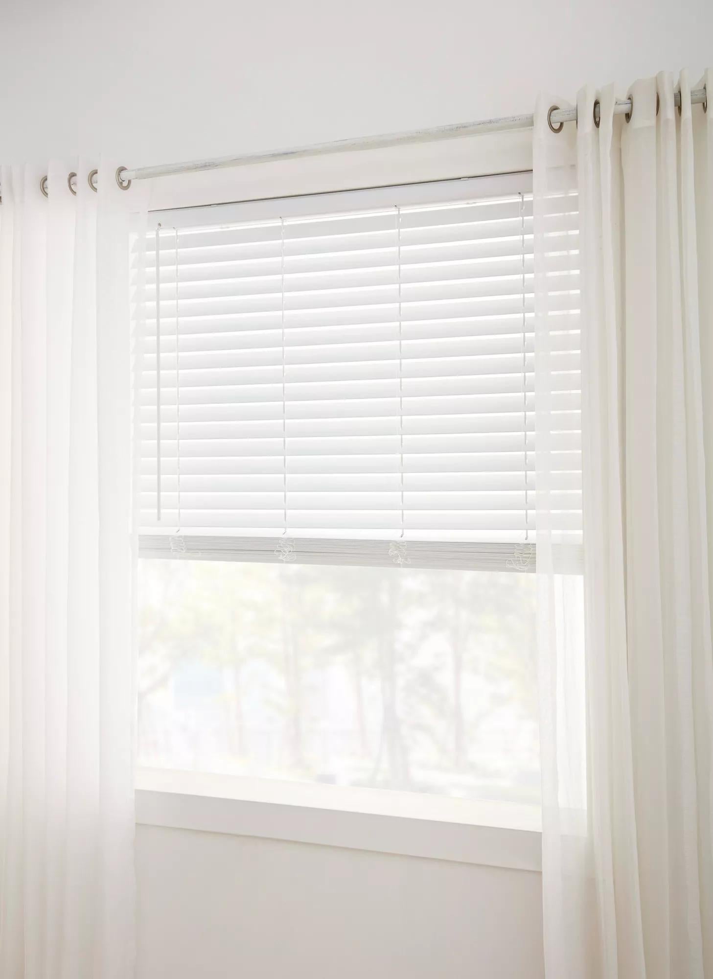 Cordless Faux Wood Blinds - Easy Lift & Tilt